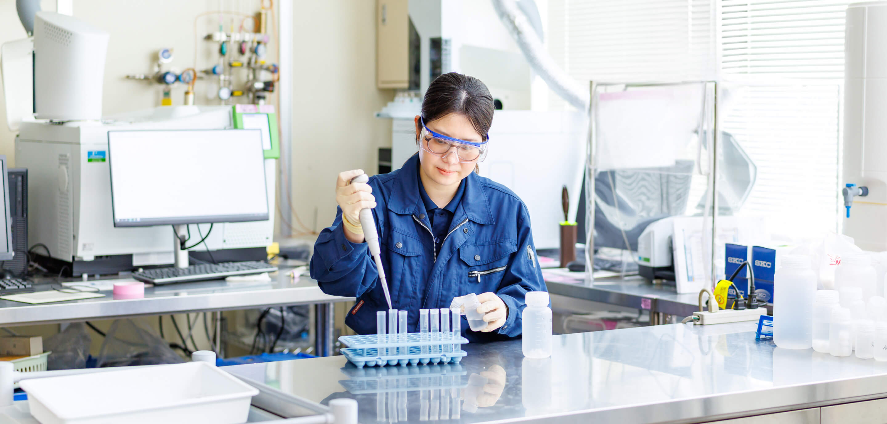 横浜研究所　受託サービス課 T. Satomi